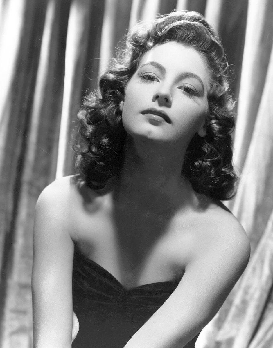 The Enigmatic Beauty Of Ava Gardner A Cinematic Icon Of Hollywoods Golden Age 10 Things 0890