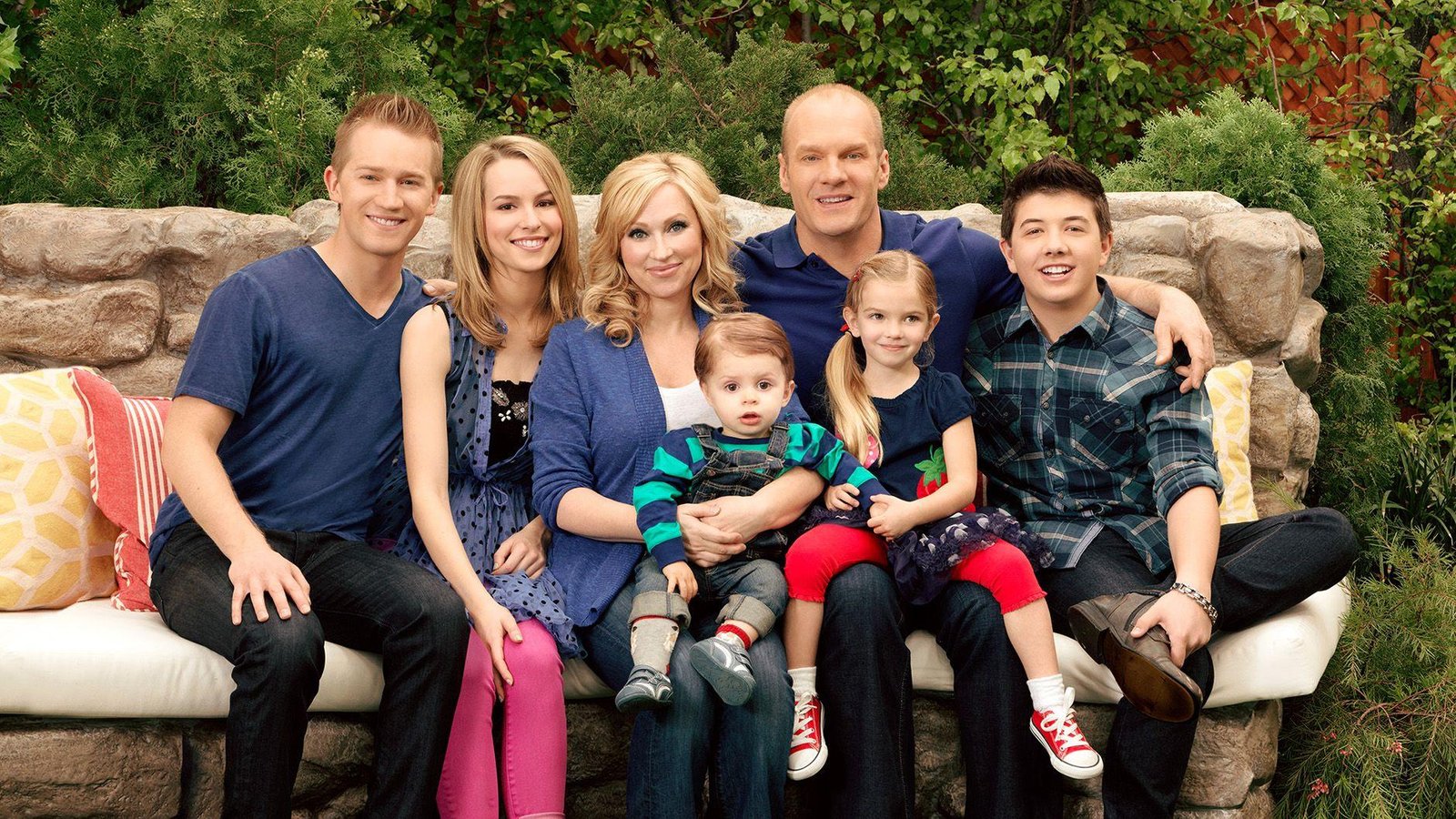 Good Luck Charlie Family Show Review 1680648453468
